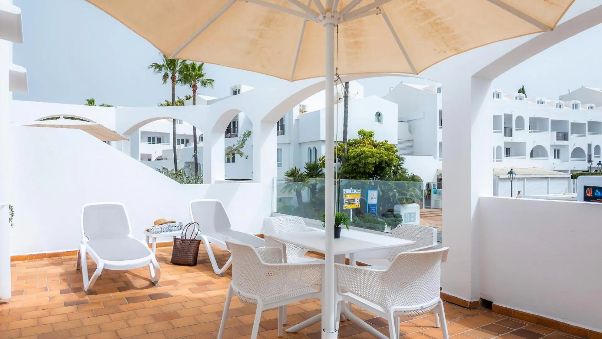 White Suites 2 Cala D´Or 0*,