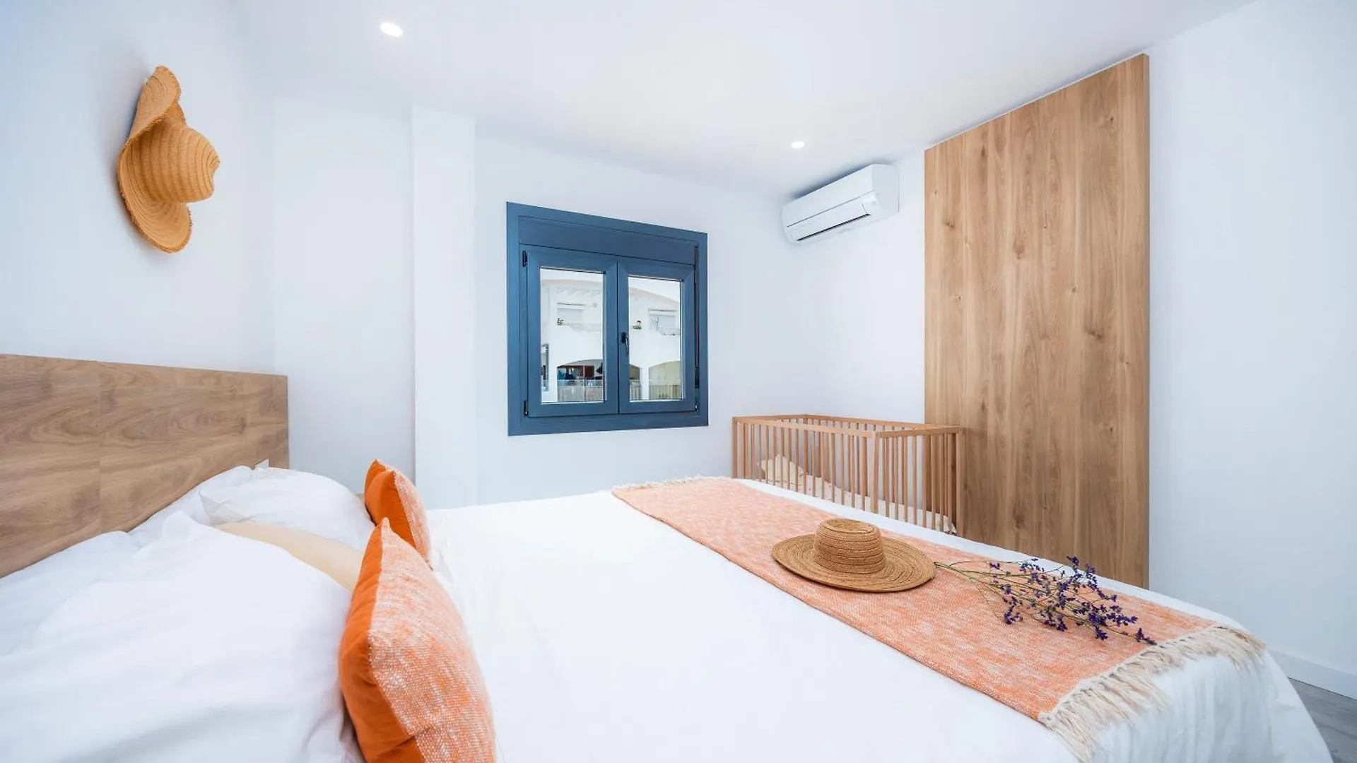 White Suites 2 Cala d'Or  0*, Cala d'Or (Mallorca)